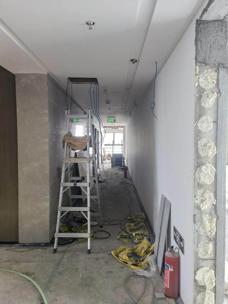 专业的事交给专业的人 安防监控施工现场实拍与施工要点全解析